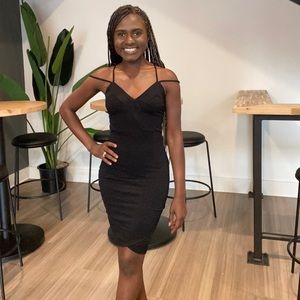 Bodyfitted Black dress